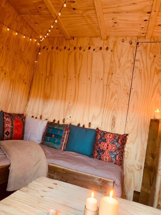 35 Mins To Central London. 3 Bedrooms. 2 Bathrooms With Garden Екстериор снимка